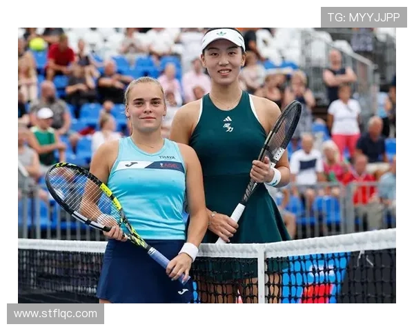 王欣瑜赛前啃汉堡，教练在场边急得直跺脚